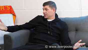 Steven Gerrard's brilliant three-word response to Man Utd star trying to sign him
