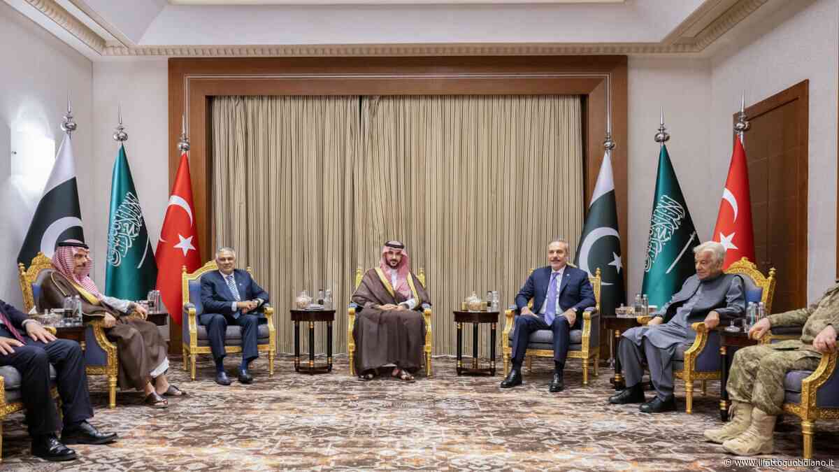Gli Houthi attaccano l’aeroporto internazionale di Ryad e una raffineria Aramco. Pakistan e Turchia invieranno forze militari in Arabia