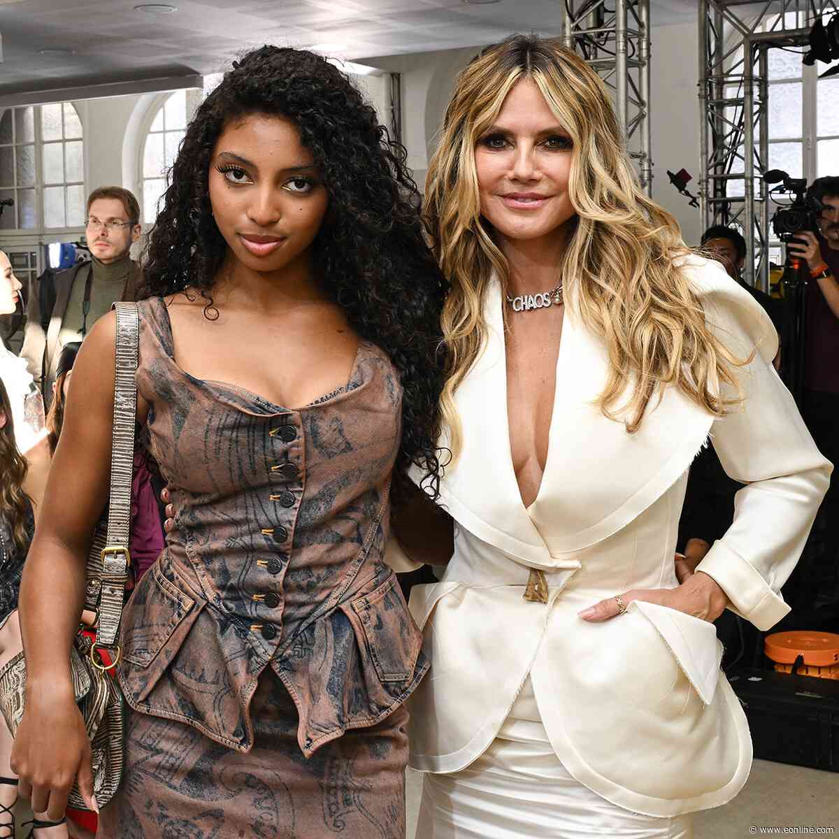 Heidi Klum & Daughter Lou, 16, Are Ultimate Duo at Paris Fashion Week