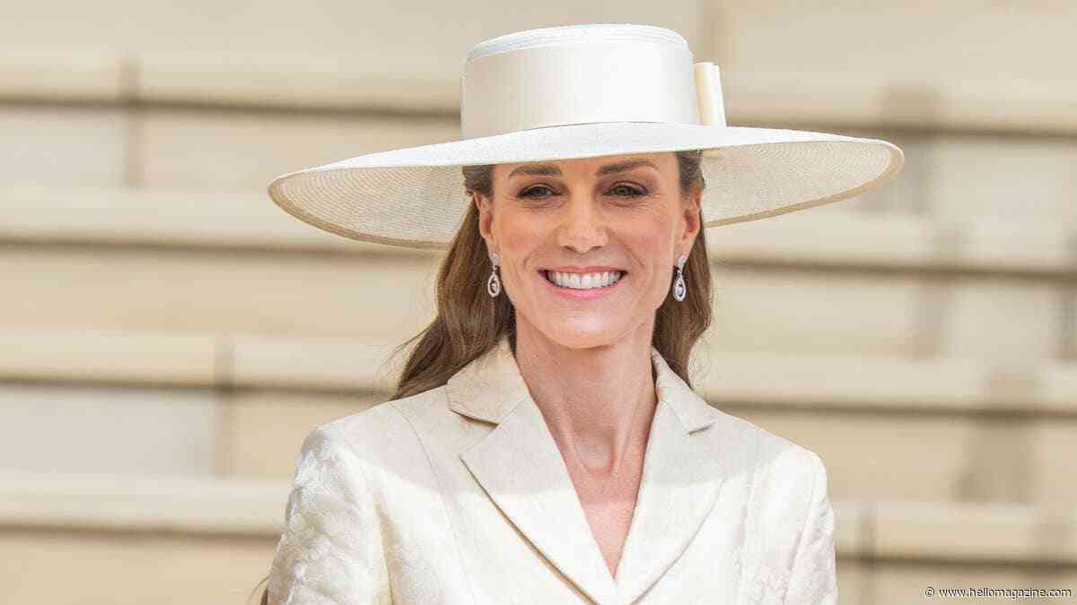 Princess Kate's poignant tribute to Princess Diana - plus more photos of royals wearing sentimental jewellery pieces