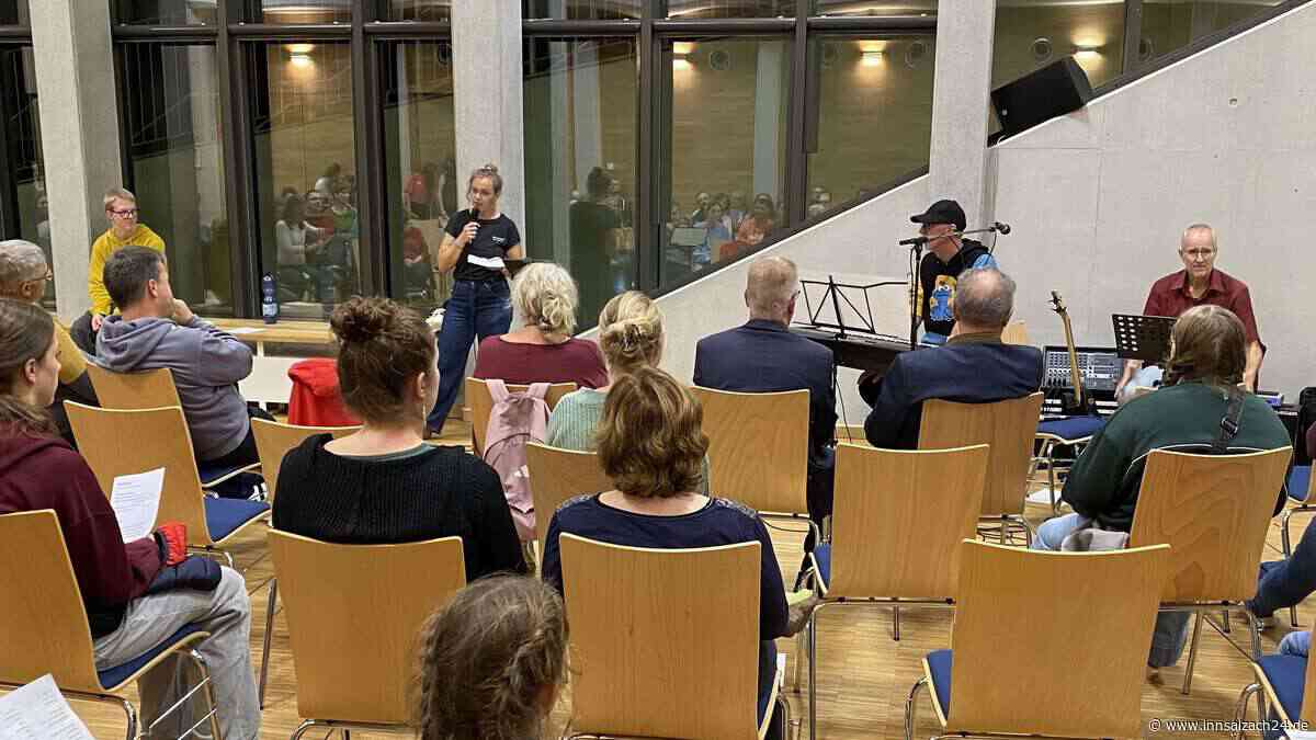 Plädoyer für die Freiheit: Erste „Lange Nacht der Demokratie“ begeistert in Gars am Inn