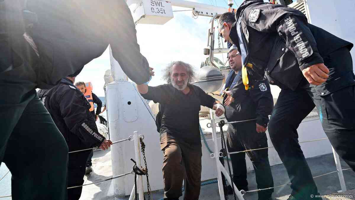 Schip gezonken en bemanning vermist na droneaanval op Zwarte Zee