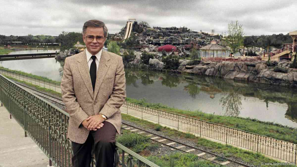 Jim Bakker, who lost his 'PTL Club' televangelism empire in sex and money scandals, dies at 86