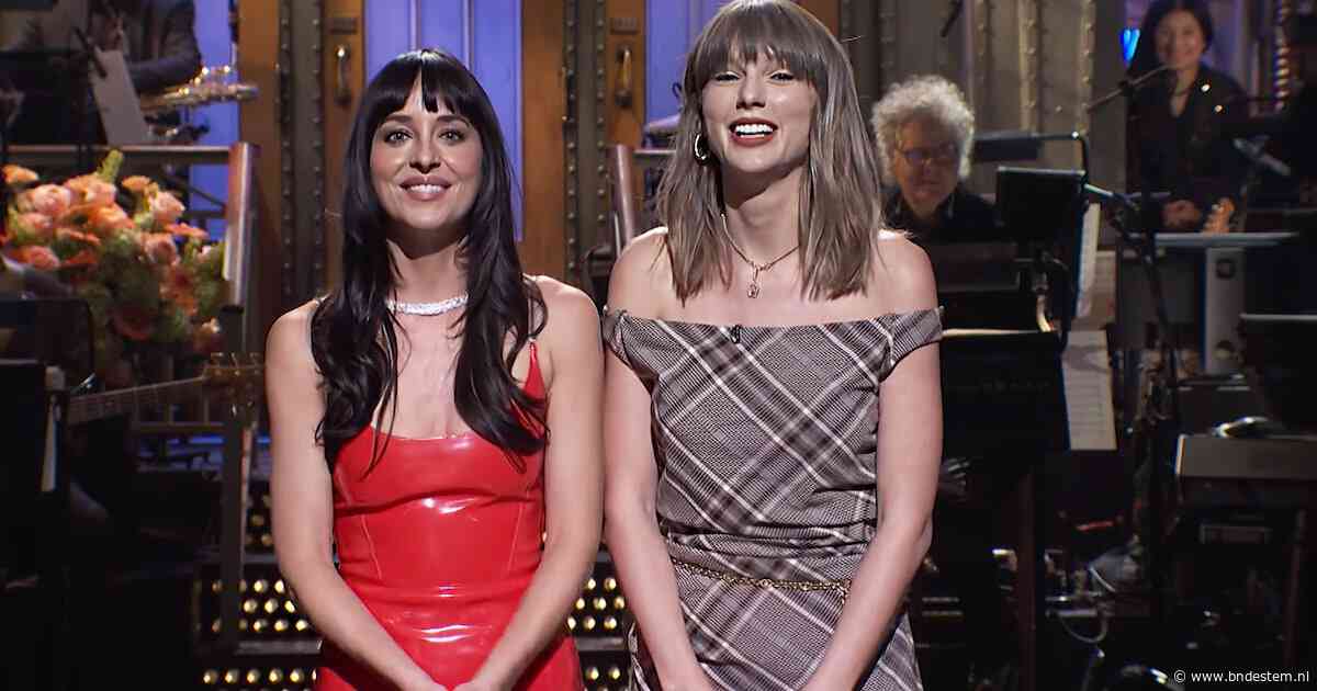 Niemand had oog voor Taylor Swift, want Dakota Johnson droeg deze loeistrakke rode, latex jurk