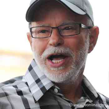 Televangelist Jim Bakker, Ex-Husband of Tammy Faye Bakker, Dead at 86
