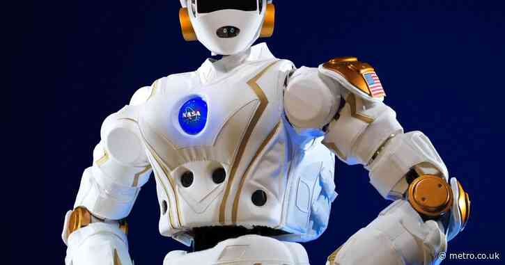 Nasa developing humanoid robots to work alongside astronauts on moon and Mars
