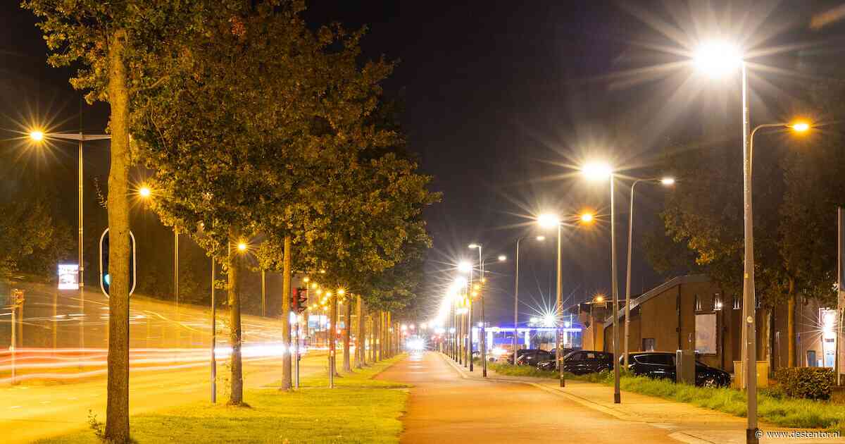 Deventer geeft voor miljoenen alle lantaarns ledlampen: ‘Die kun je ook dimmen’