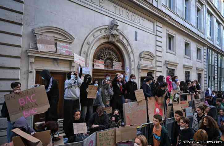 Miles de estudiantes se movilizan en Francia bajo fuerte despliegue policial