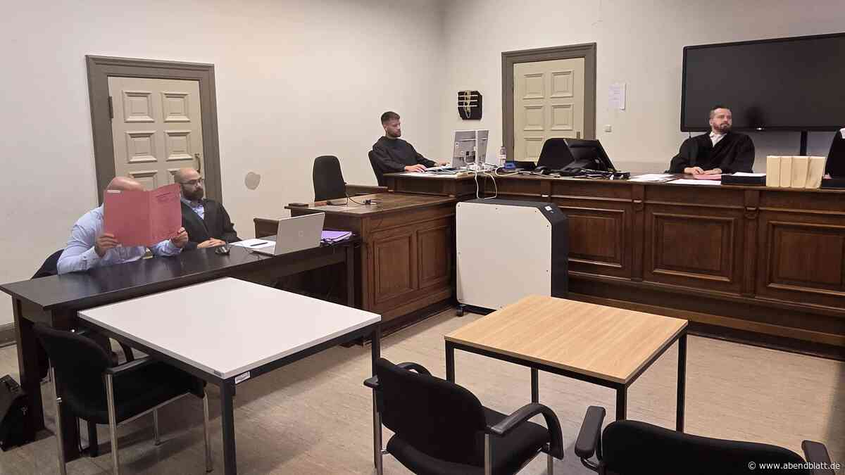 Sie wollte ein Piercing – was er dann tat, versetzte sie „in Schockstarre“