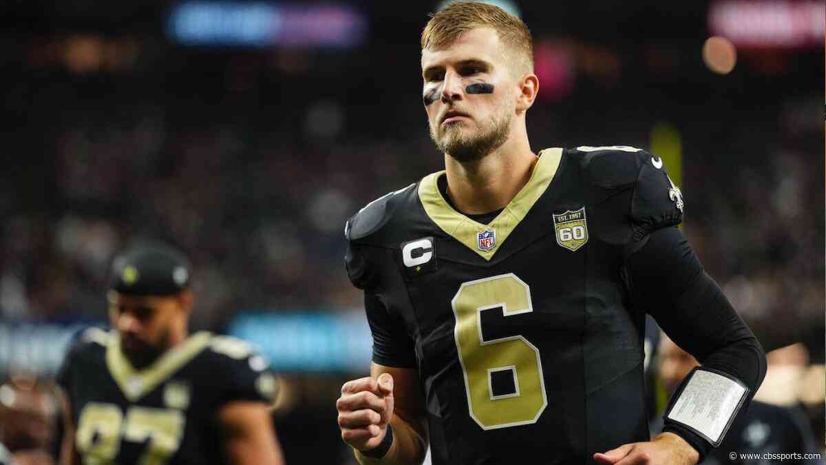 Tyler Shough reacts to fans booing after Saints blowout loss to Falcons: 'I'd boo, too'