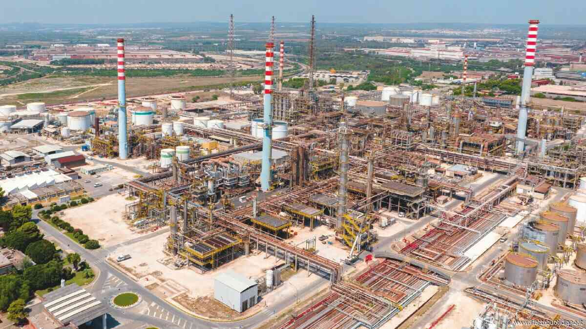 Ilva, il pg della Cassazione sullo stop all’area a caldo: “Dispersione amianto non accertata, pericoli per salute desunti da ‘vecchi’ dati”