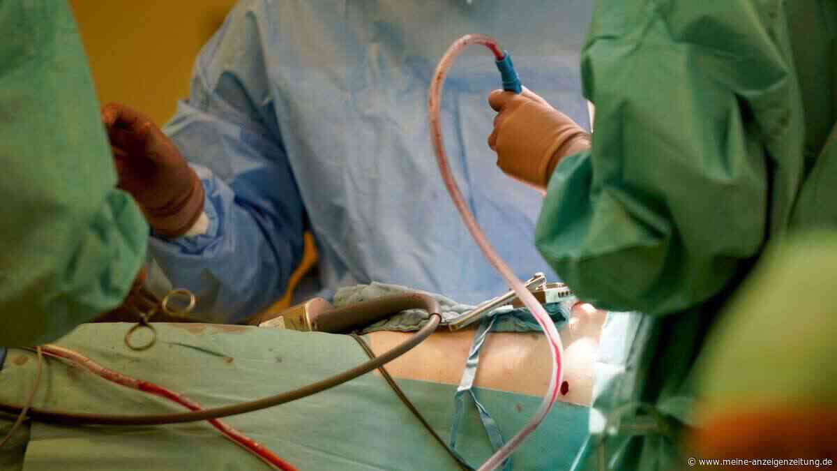 Skandalöser Kunstfehler: Ärzte vergessen Nadel im Bauch – Patientin leidet zwei Jahre