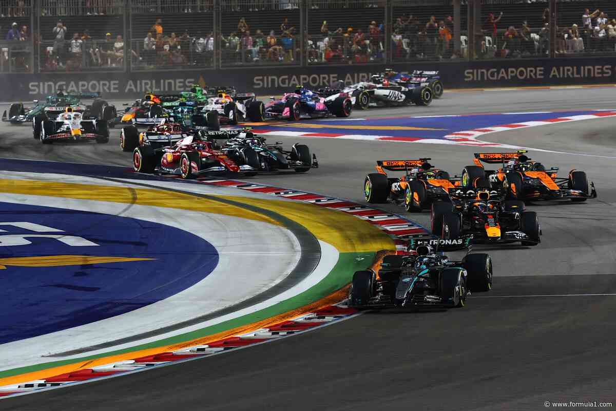 What time is the 2026 Singapore GP and how can I watch it?
