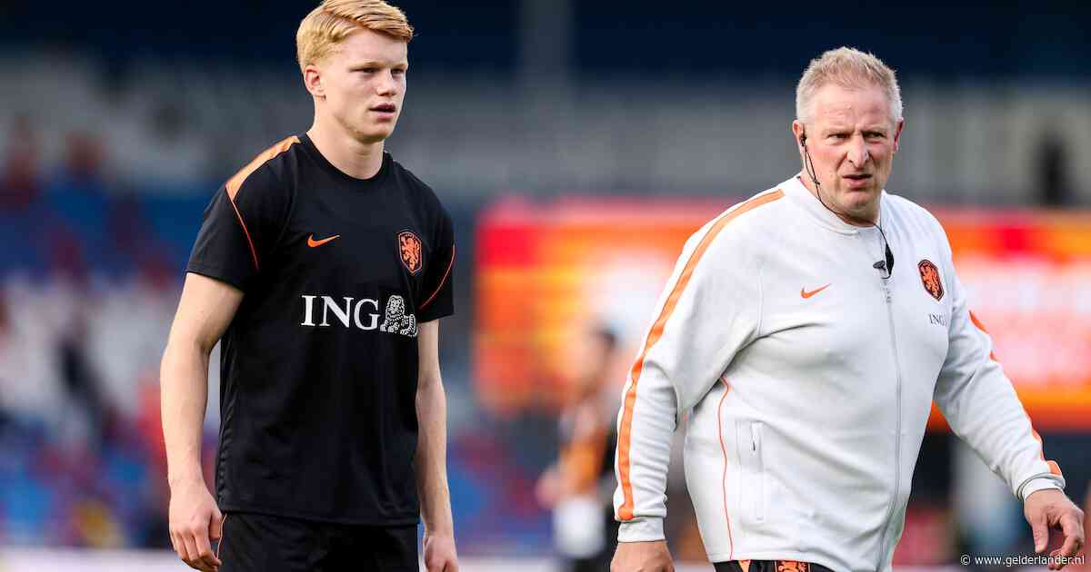 LIVE EK-kwalificatie | Tegenvaller Jong Oranje: Kees Smit haakt geblesseerd af in warming-up
