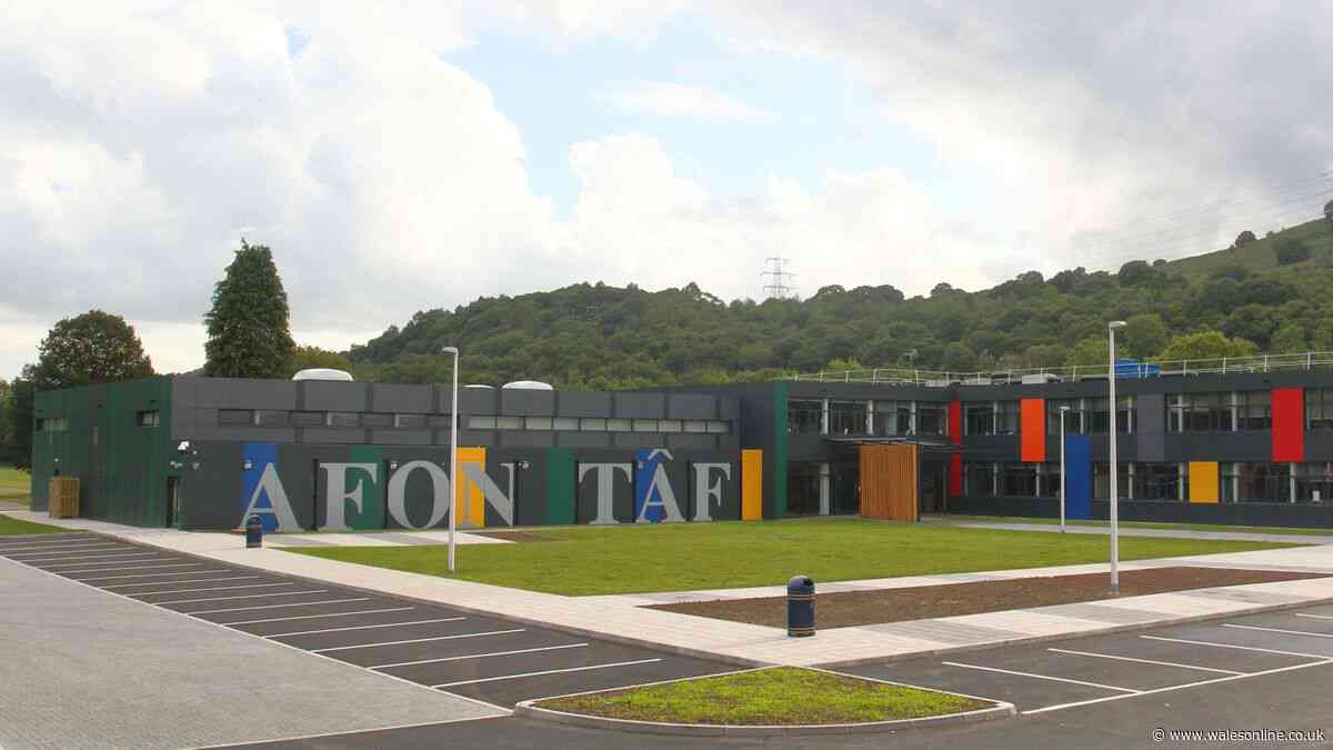 Teacher made racist joke and discriminatory comments during lessons, hearing told