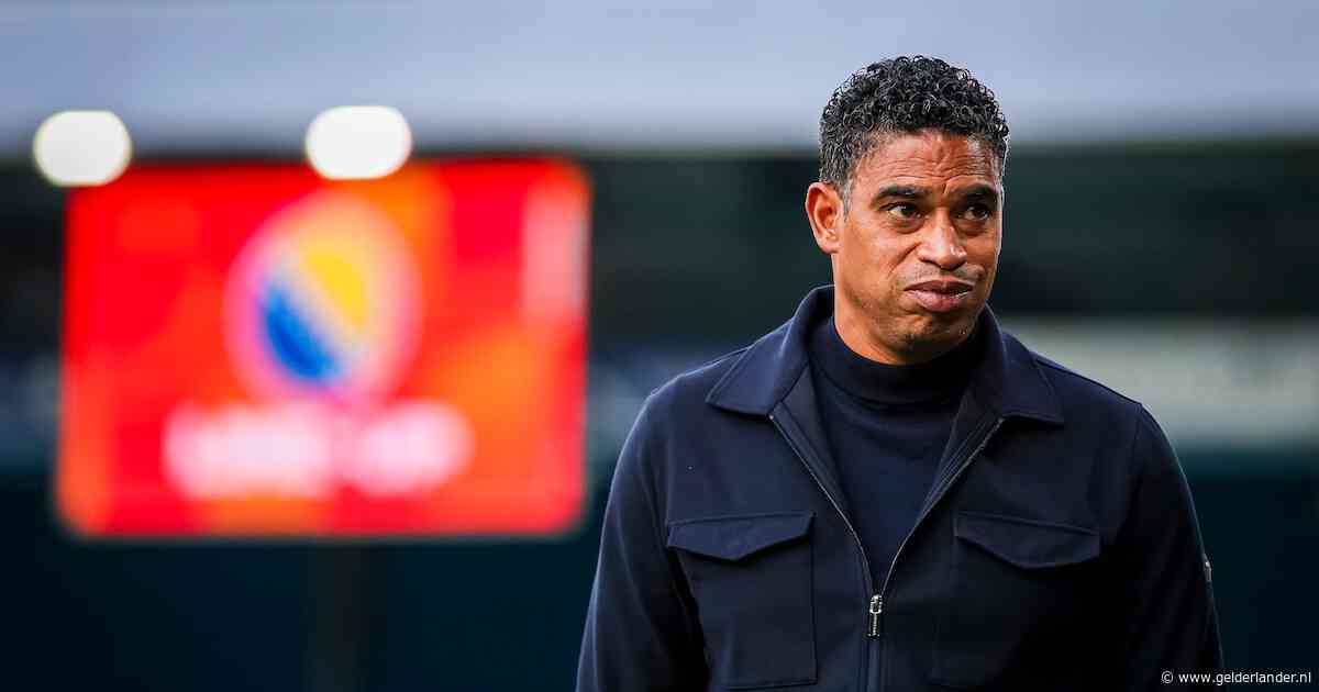 LIVE EK-kwalificatie | Jong Oranje begonnen aan cruciaal duel met Bosnië, Kees Smit haakt geblesseerd af in warming-up