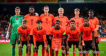 LIVE EK-kwalificatie | Jong Oranje begonnen aan cruciaal duel met Bosnië, Kees Smit haakt geblesseerd af in warming-up