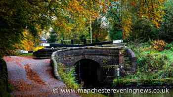The Greater Manchester autumn walk with stunning views and cosy pubs
