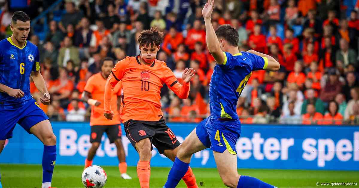 LIVE EK-kwalificatie | Eerste gevaar is van Jong Oranje in cruciaal duel, Kees Smit haakt geblesseerd af in warming-up