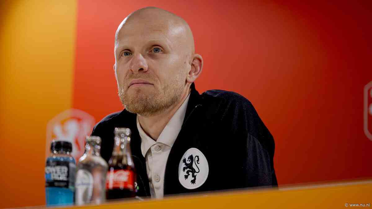 Veurink neemt geen risico's voor cruciale Oranjeduels: 'Van Asten is teleurgesteld'