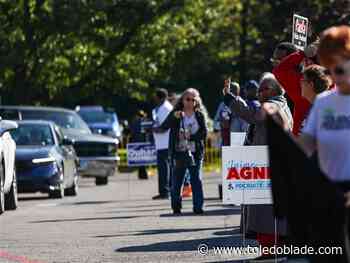 Photo gallery: Residents cast ballots on 1st day of early voting