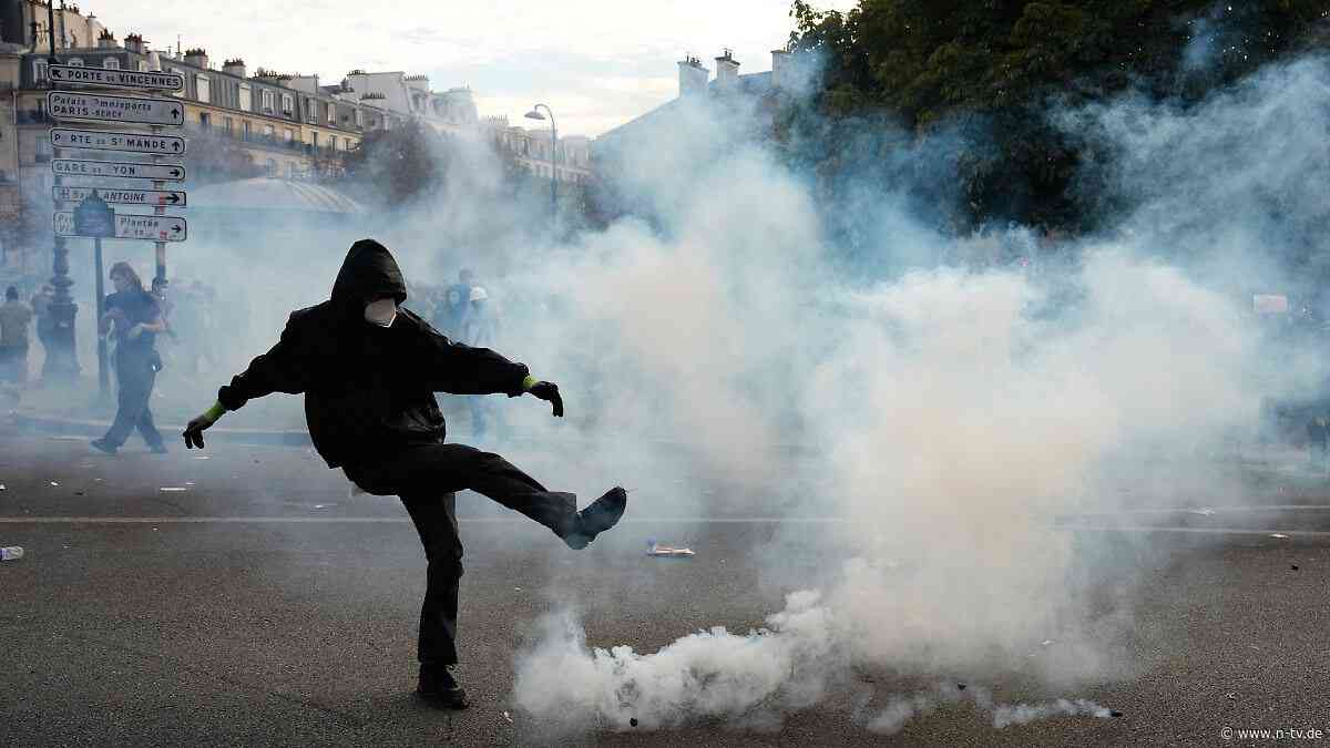 Gewalt in Frankreich hält an: Trump macht "Massenmigration" für Schülerproteste verantwortlich