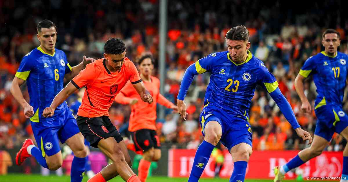 Jong Oranje maakt het zichzelf opnieuw lastig en blijft kansen missen in cruciaal duel