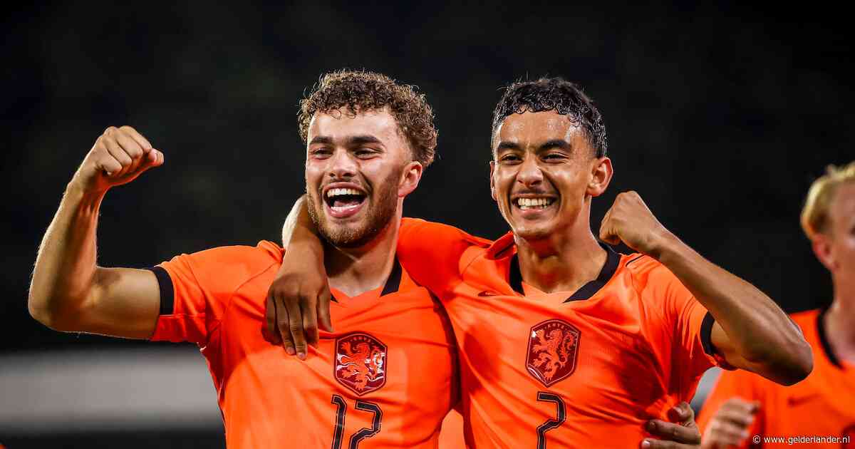 Jong Oranje grijpt laatste strohalm en mag na ruime zege op Bosnië blijven hopen op EK