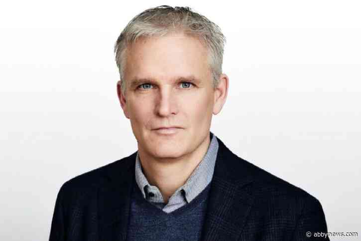 Award-winning investigative journalist Rick Westhead speaking at UFV in Abbotsford