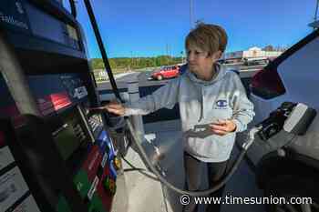 Bulk retailers fuel gas war in Albany area