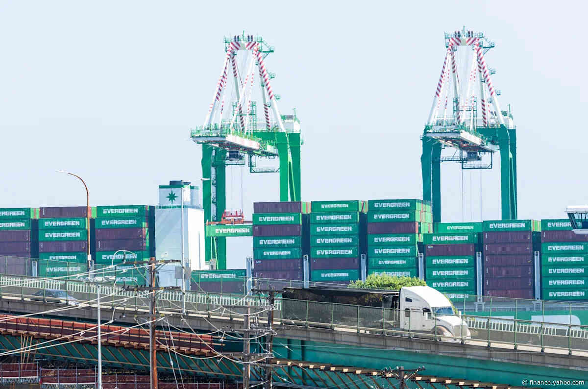 Surge in imports pushed U.S. trade deficit above $100 billion in August