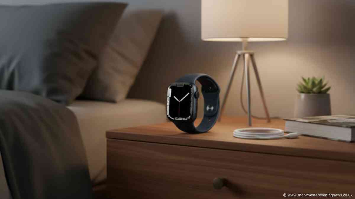 Apple fans snap up Apple watch for £89 instead of £420 in pre-Black Friday deal