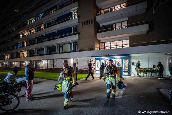 Flat deels ontruimd na brandmelding