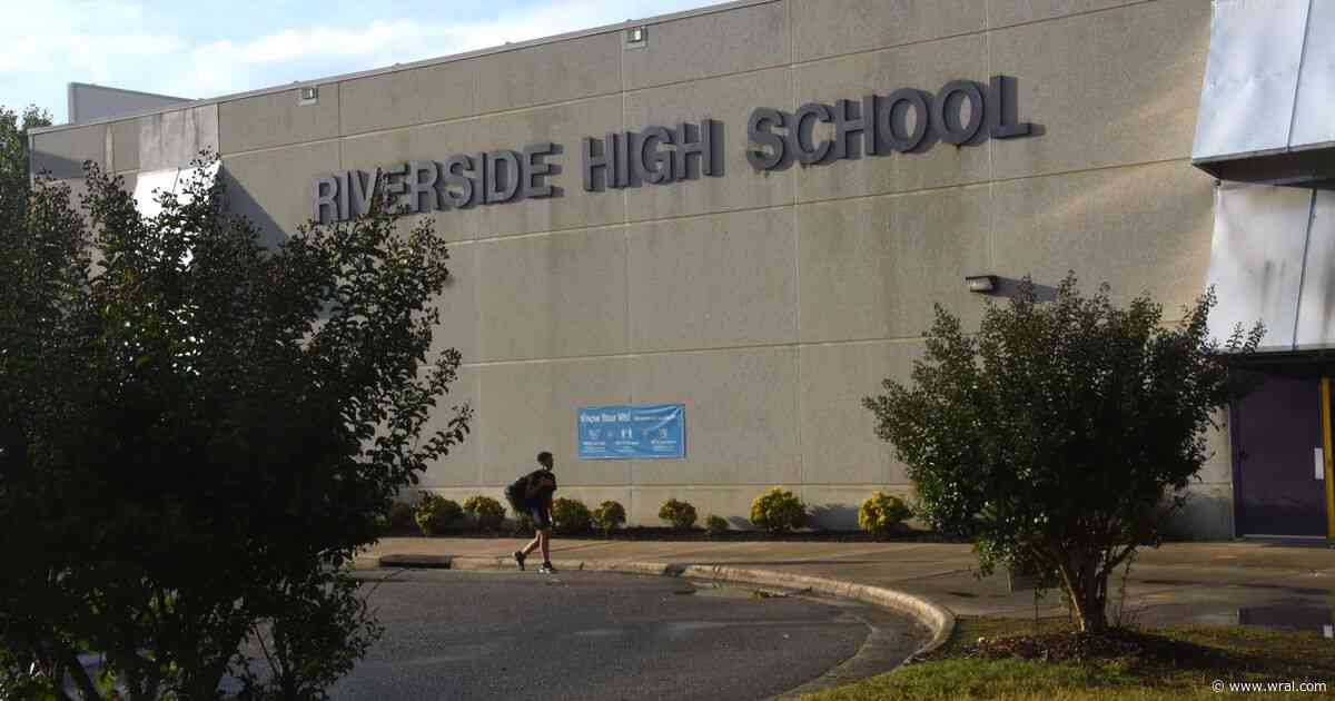 Riverside High School lockdown lifted