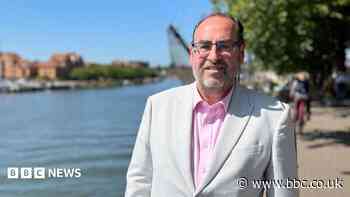 Greens leader opposes anti-Zionism vote