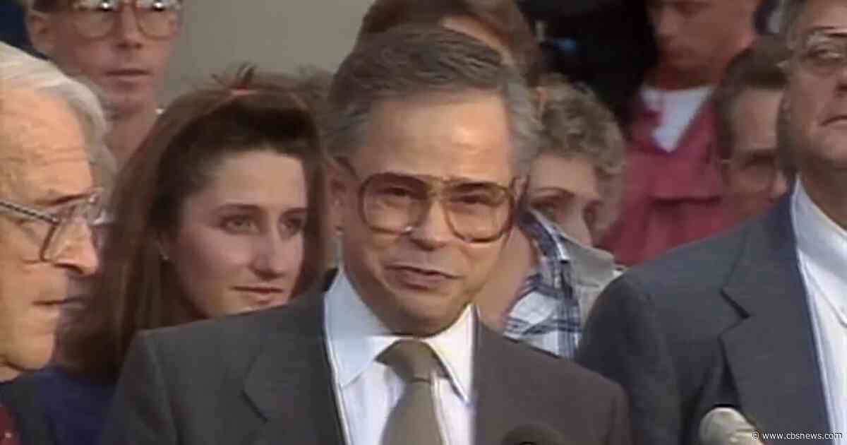 Televangelist and "PTL Club" Jim Bakker dies at 86