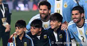 LIVE | Laatste interland Lionel Messi begonnen, bondscoach en teamgenoten huilen bij volkslied
