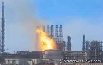 Reuters: Incendio en la refinería Cardón paraliza totalmente sus operaciones