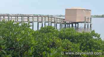 Residents, boaters debate use of enclosed boat slips in Little Sarasota Bay