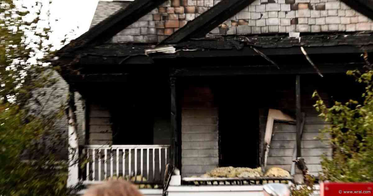 No one hurt after house fire in Apex