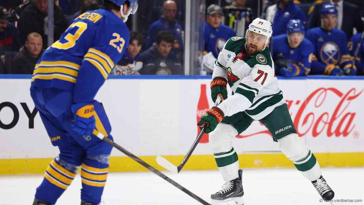 Wild’s Nick Foligno leaves game with upper-body injury
