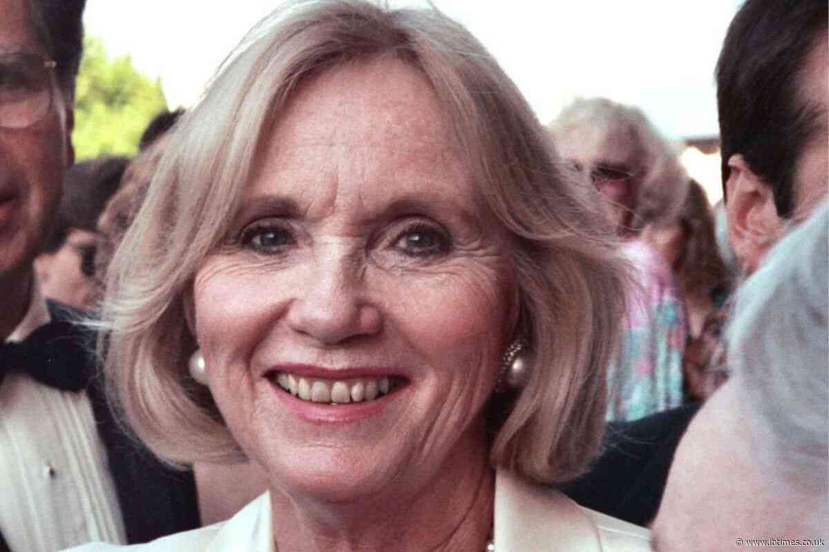 Eva Marie Saint, 102, Dies After Oscar-Winning Film Debut Opposite Marlon Brando in 'On The Waterfront'
