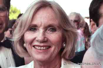 Eva Marie Saint, 102, Dies After Oscar-Winning Film Debut Opposite Marlon Brando in 'On The Waterfront'