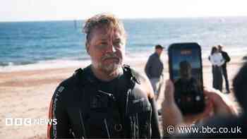 Karl Bushby completes English Channel swim