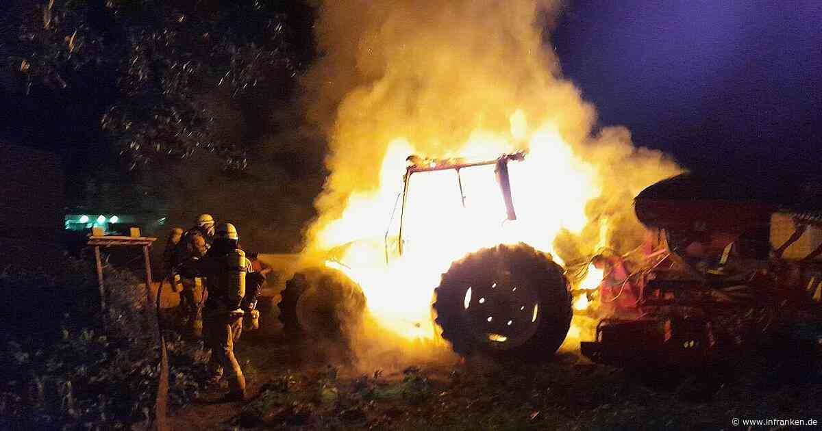 Feuerwehreinsatz in Bamberg-Gaustadt: Traktor komplett in Flammen