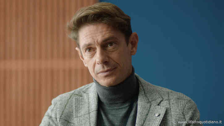 “È sempre più difficile trovare un impiego e il caro vita è aumentato. Sono cresciuti cinismo, cattiveria e determinazione a ottenere il posto a ogni costo e si parcheggiano i valori”: così Giorgio Pasotti