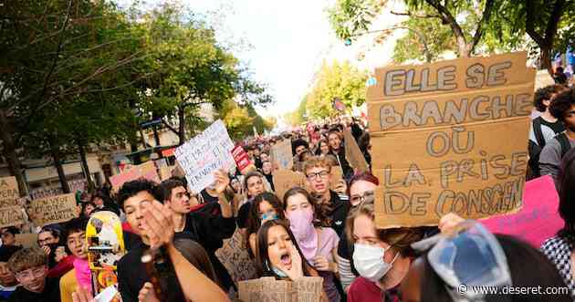 How a protest over missing teachers spread to 1,800 schools across France
