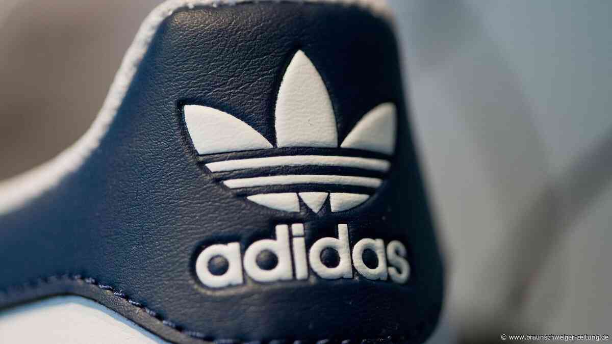 Adidas zum Prime Day: Adiletten und beliebte Produkte stark reduziert