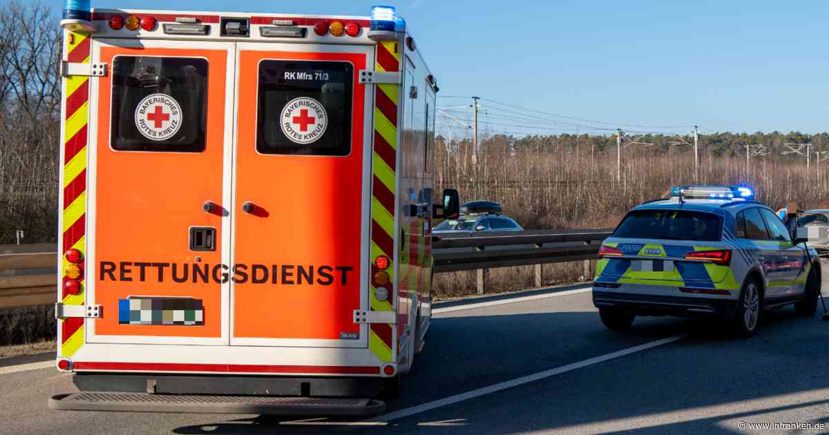 Unfall auf A3 bei Geiselwind: Lkw reißt VW-Bus um