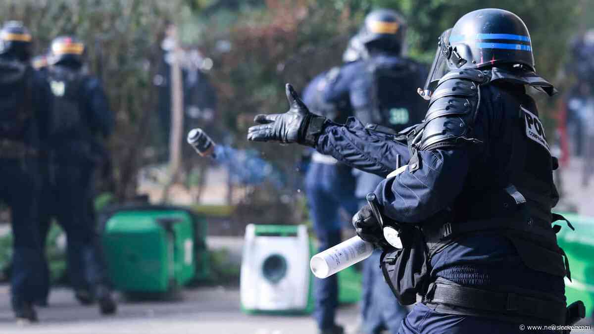 Flitsgranaat verboden bij Franse schoolprotesten nadat tiener hand verloor